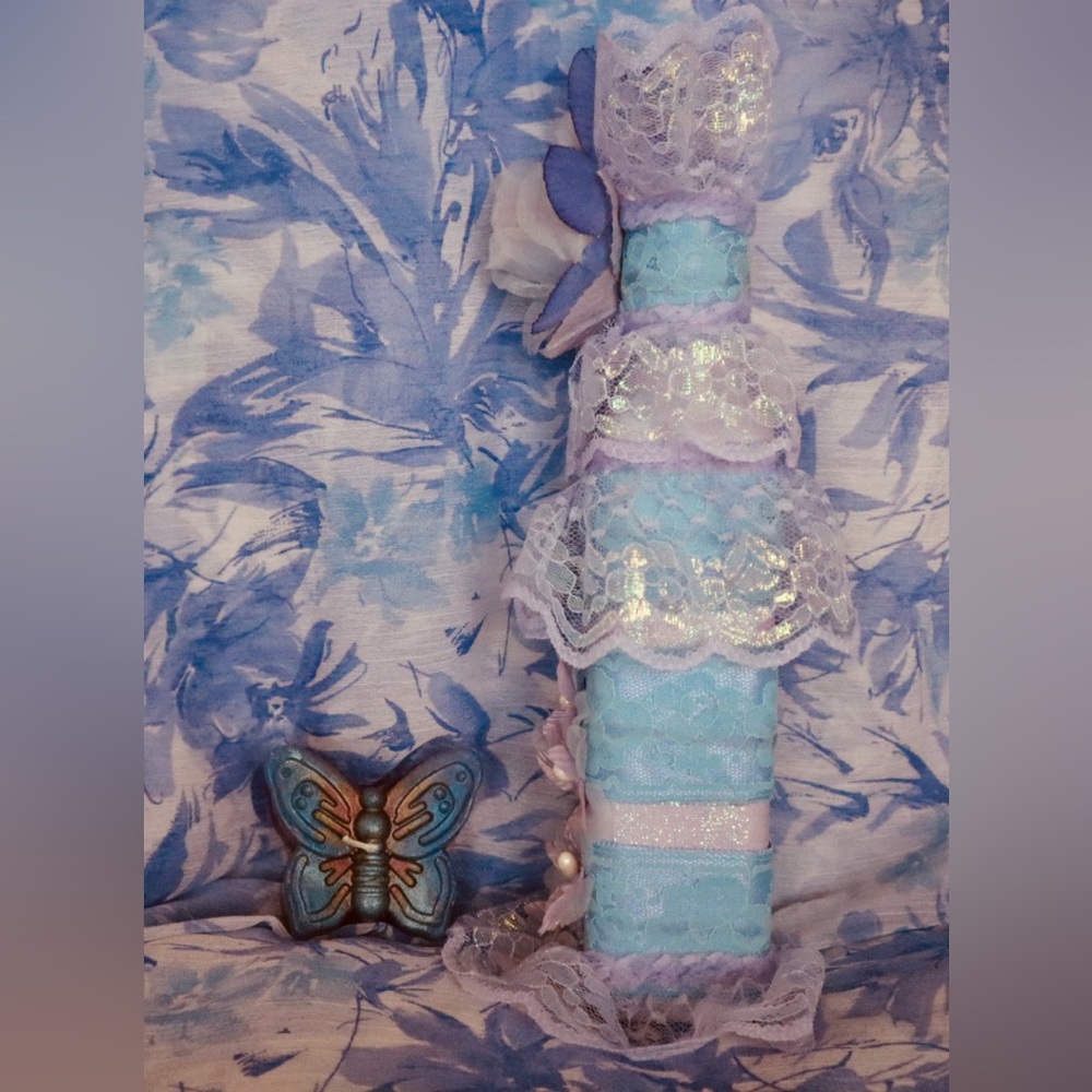 Hand Crafted Glory Of The Dawn Gypsy Bottles And Pillow Gift Set - Picture 9 of 15